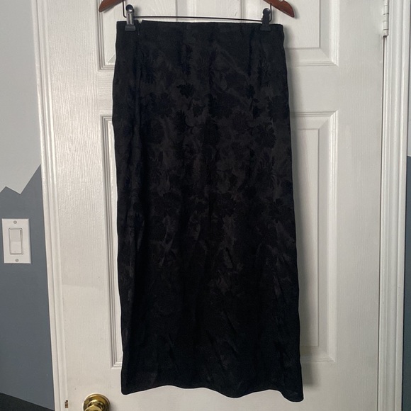 Wilfred Baroque Skirt - Picture 2 of 3